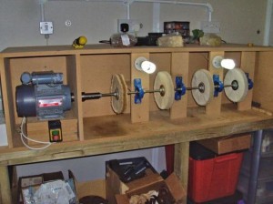 Schleifmaschine.jpg (43.99 KiB) 11811 mal betrachtet Schleifmaschine.jpg